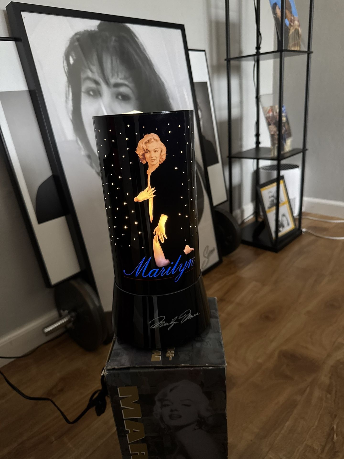 Marylin Monroe Lamp