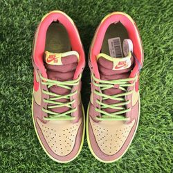SB Dunk Low Toxic Sea Robbin Size 10