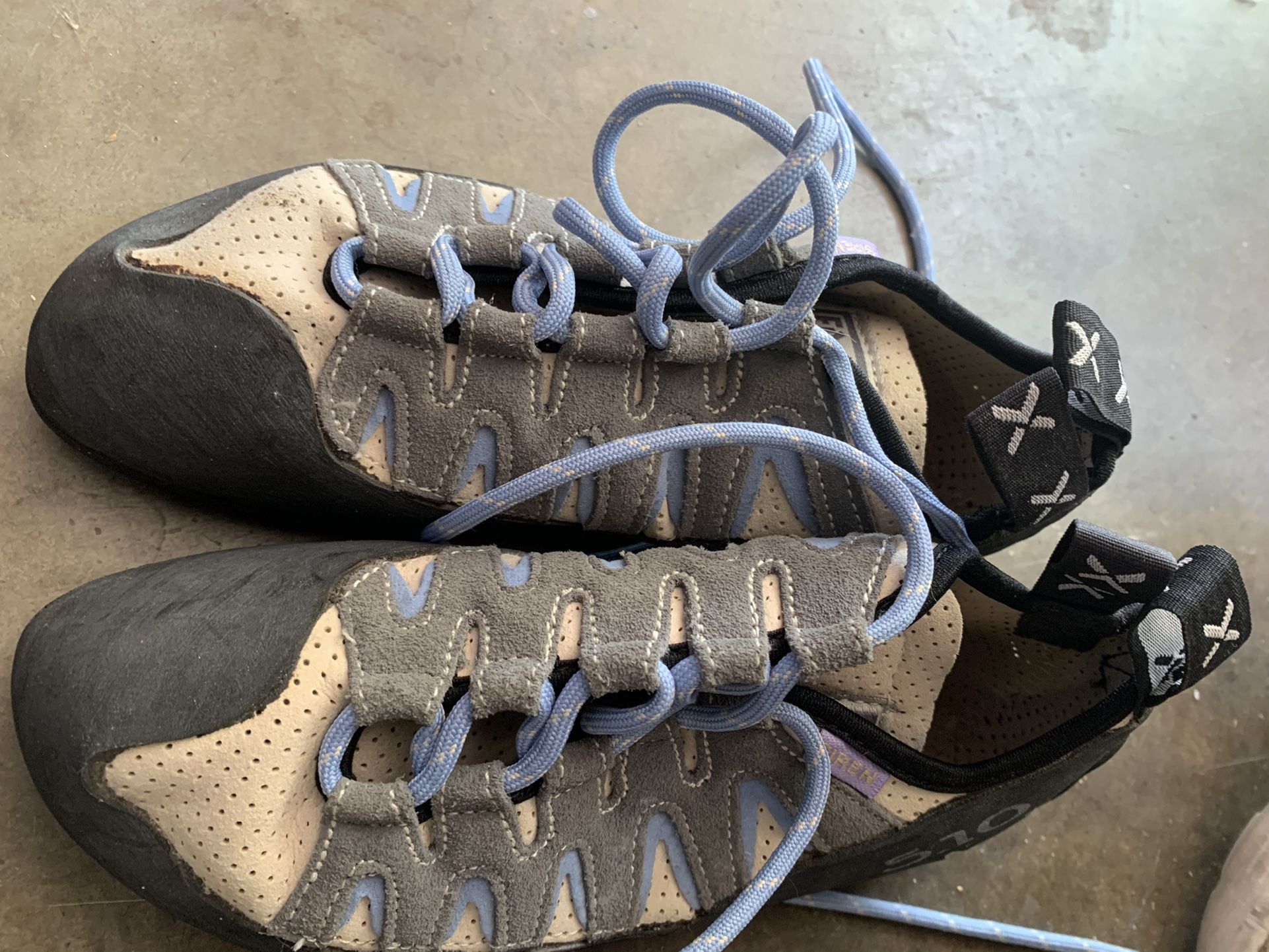 Rock climbing Shoes