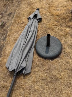 Gray Patio Umbrella with Round Base
