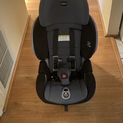 Britax Advocate ClickTight Convertible Car Seat