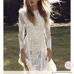 Never Worn Wedding Dress