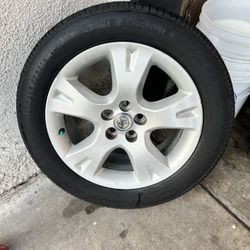 Selling A Wheel Of A 2005 Toyota Corolla Xrs