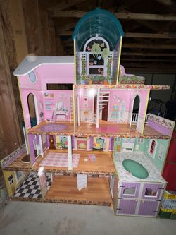 Doll House