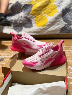 Brand new Nike shoes air max size 5,5