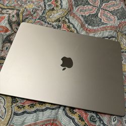 New 2023 MacBook Air M2 Chip