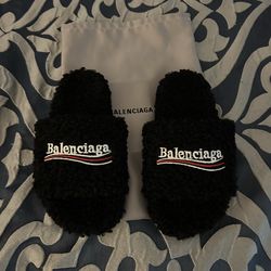 Furry Balenciaga slides size 6/7