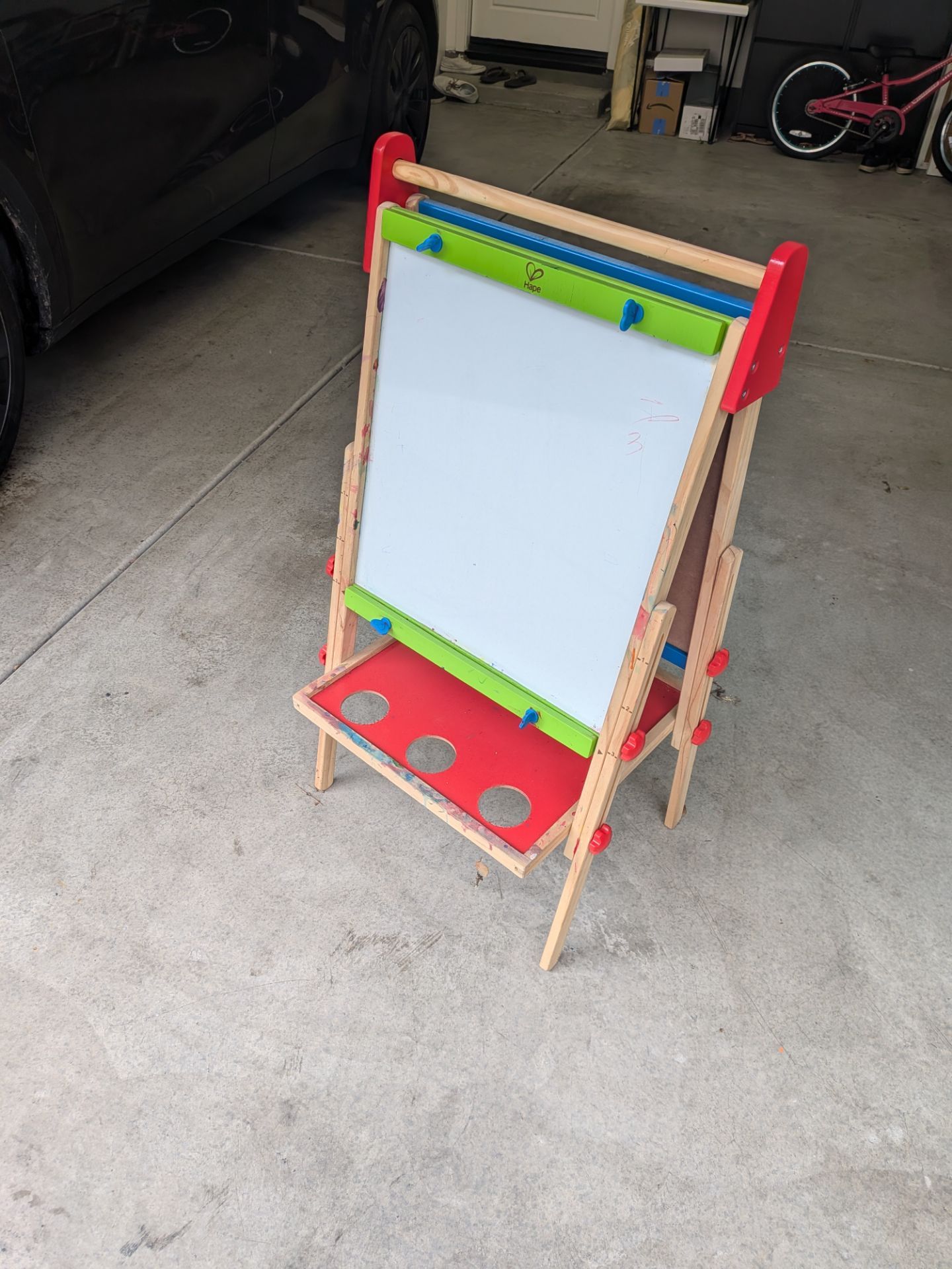 Toddler Chalkboard/Dry Erase Easel