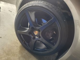 Staggered Porsche Cayenne 20x9 20x10