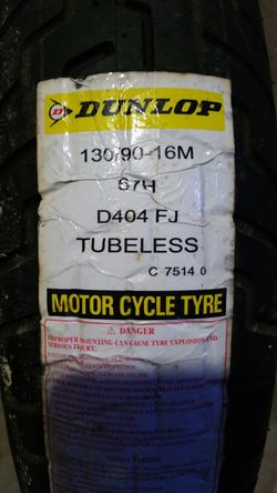 Motorcycle tire