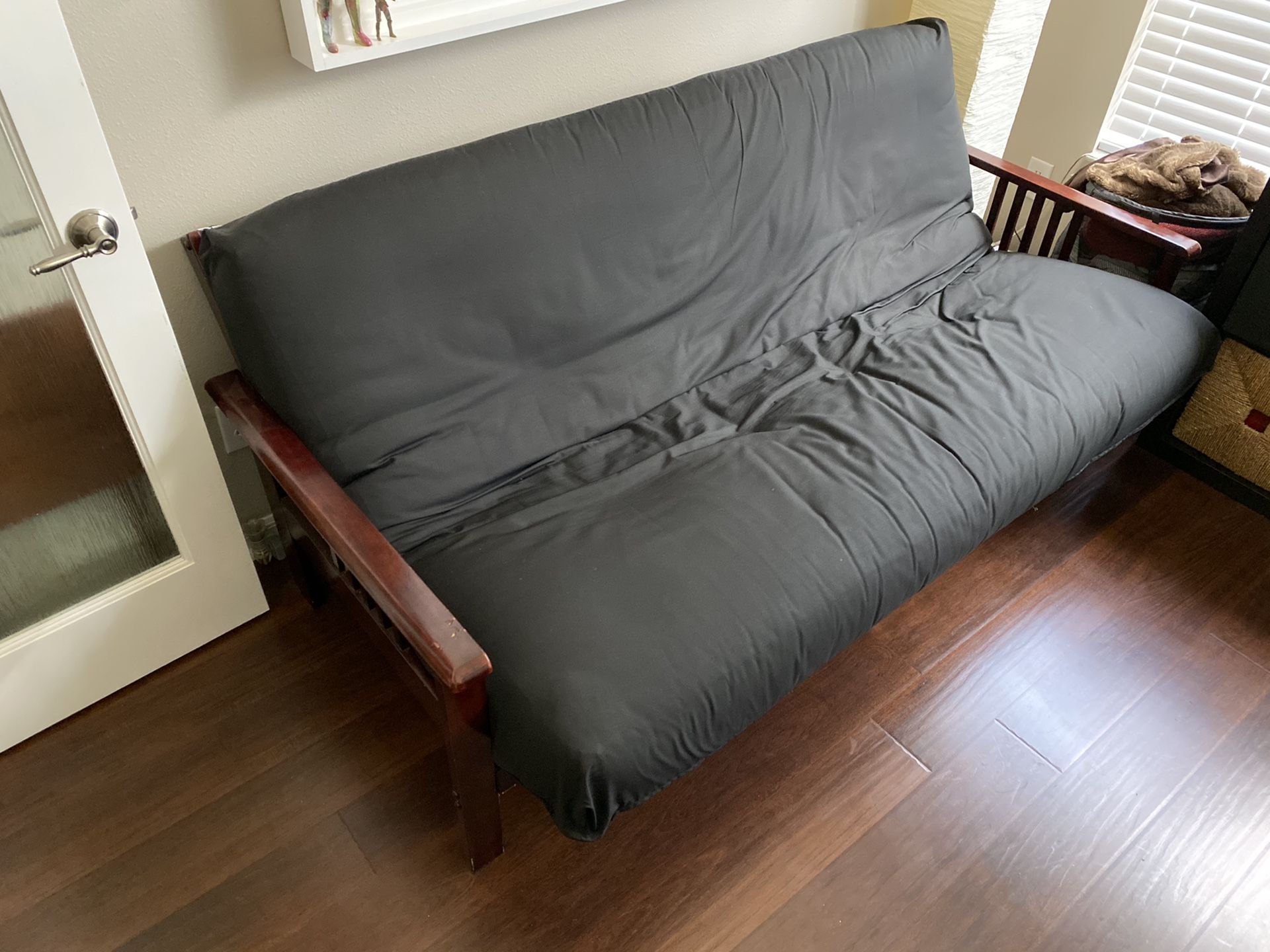 Full size futon