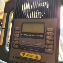 Elliptical Golds Gym Stride Trainer