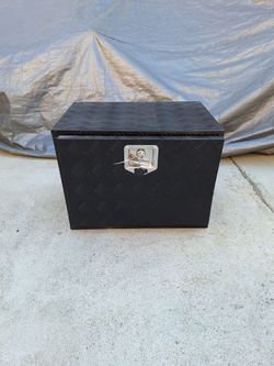 Toolbox  for  trucks rv's trailer 64x47x47x5