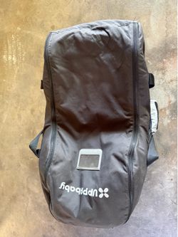 Uppababy car seat with travel bag