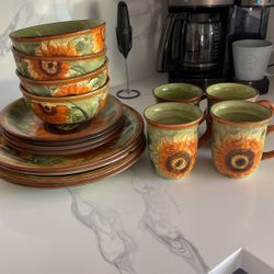 Dinnerwares et for 4 people