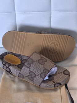 Gucci men skides