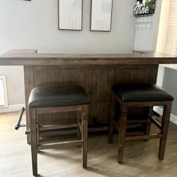 Bar/dining/entertaining table