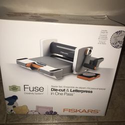 Fiskars Die Cut & Letterpress