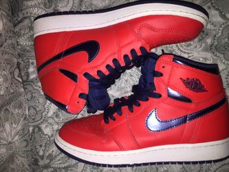 Nike- Air Jordan 1 Retro High Og Bg GS size 6 1/2. No Trades