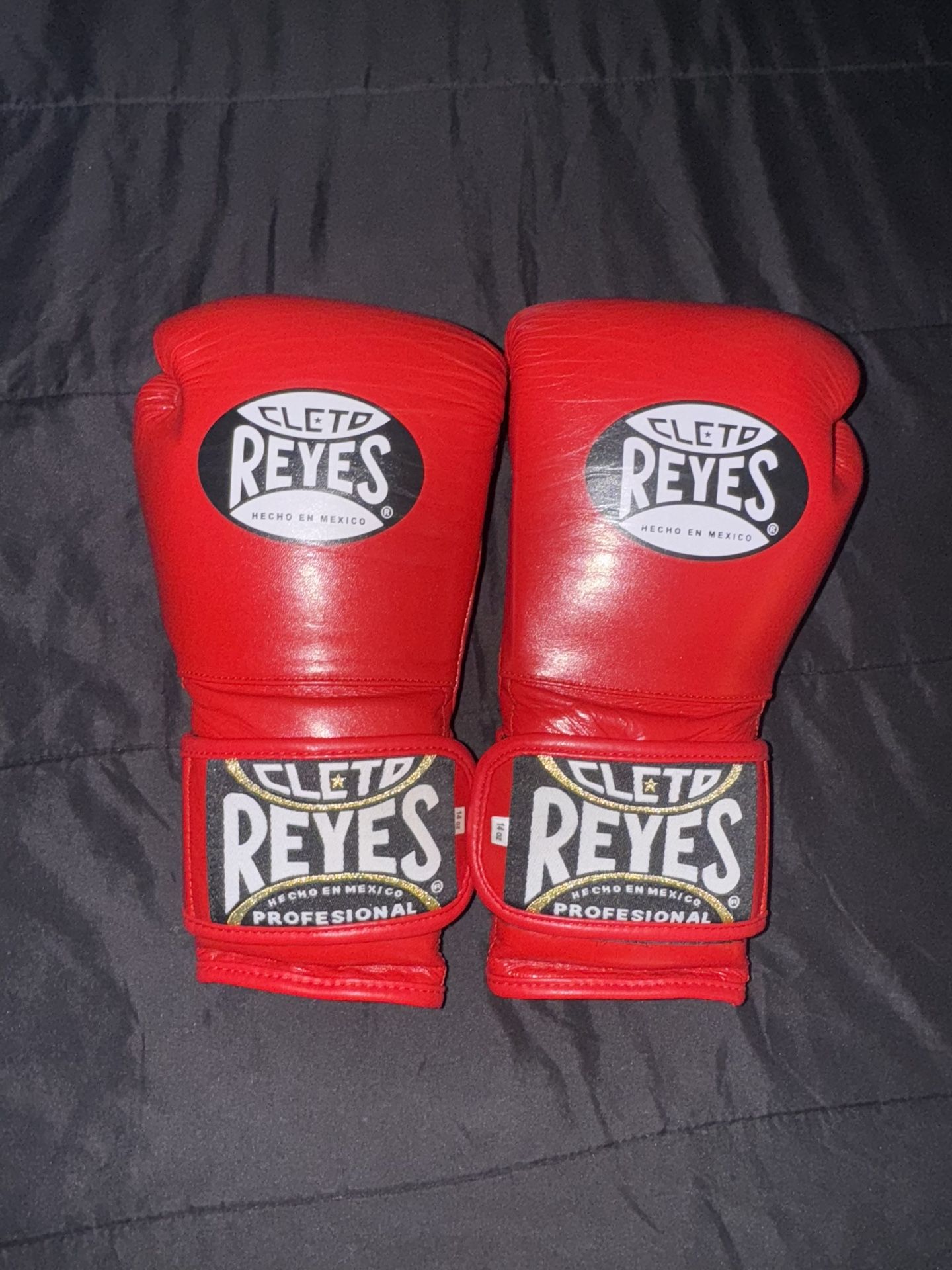 14 Oz Boxing Gloves CLETO Reyes