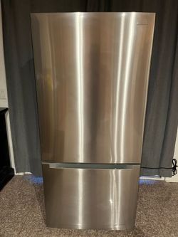 Vissani Refrigerator