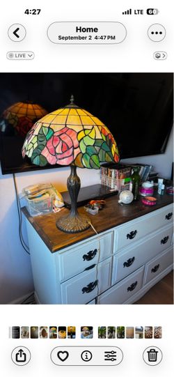 Tiffany-Style Stained Glass Table Lamp