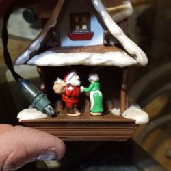 1988 Hallmark Motion And Light Santa And Ms Clause On Front Porch