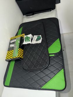 Black and green leather car mat set