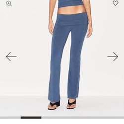 New Skims Top And Bottom Set- Size Medium