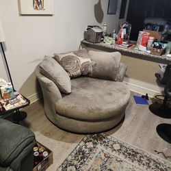 Round Couch
