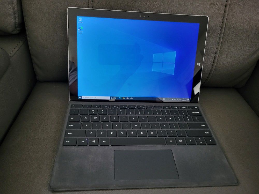 Surface Pro 3 Intel i7-4650U, 8Gig Ram, 500Gig SSD