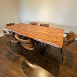 High-End Dining Room Table w/ Chairs