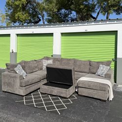 Slate Gray Rooms To Go Sectional Couch Sofa - Delivery Available 🚚