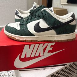 Nike Dunks