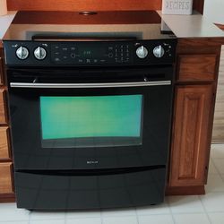 Jenn-Air Electric  Range