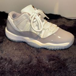 Jordan 11 White Cool Grey Varsity Bleu