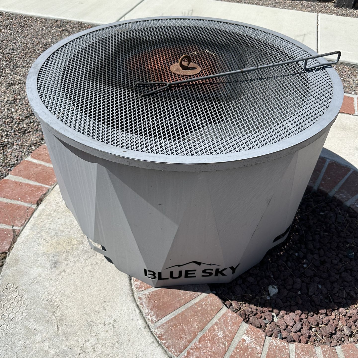Used Blue Sky Fire Pit with Spark Screen