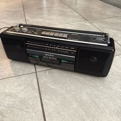Vintage Sony boombox radio cassette player