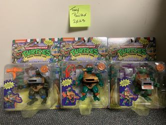 Teenage Mutant Ninja Turtle Pizza Tossing