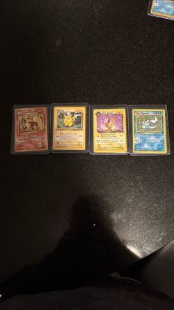 Lot Of Vintage Pokemon Cards