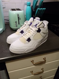 Size 12 clean no box