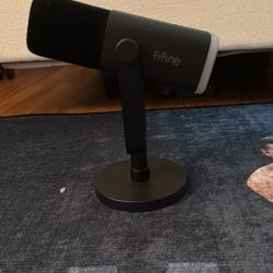 Fifine Microphone With Stand
