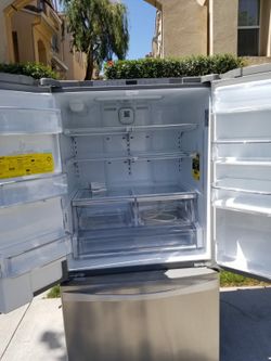 Kenmore elite 36w Refrigerator