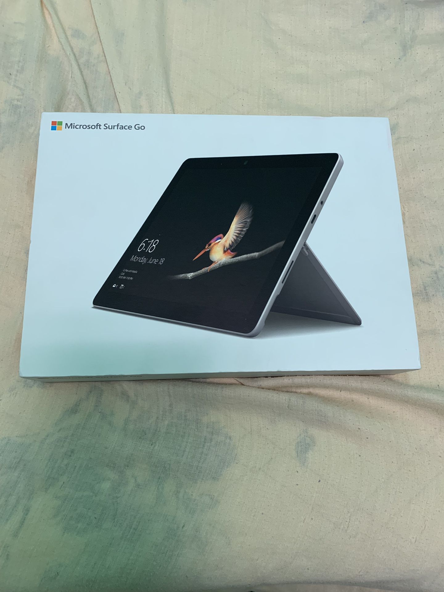 Brand new Microsoft Surface Go 128gb
