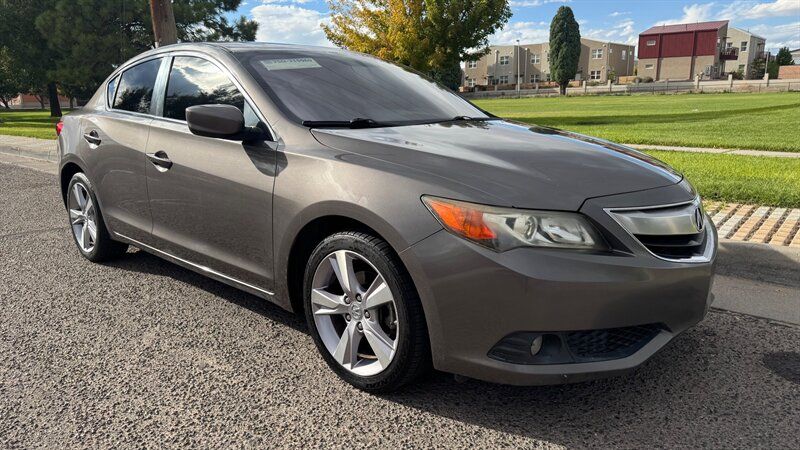 2013 Acura ILX 2.0L w/Premium