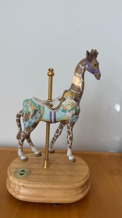 Breckenridge Porcelain Giraffe