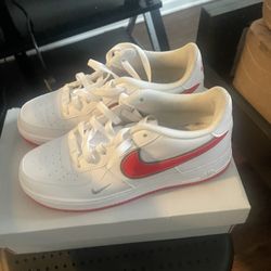 Red & White Forces Size 7