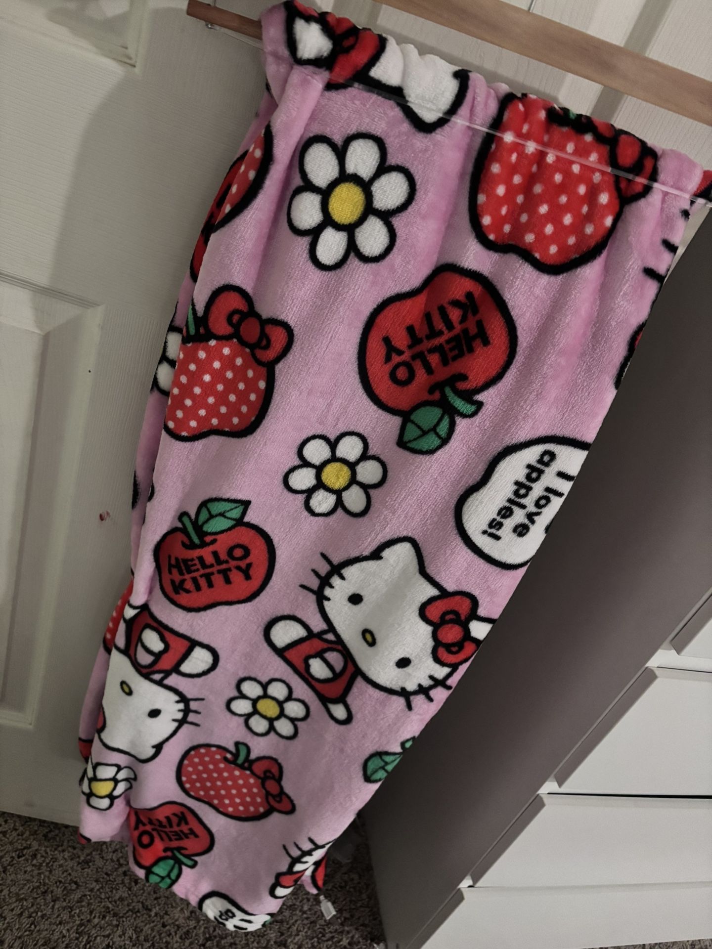 hello kitty blanket 