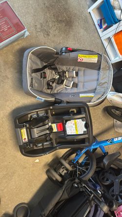 Graco Car seat Snugride