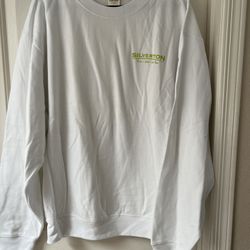 Never Worn Adult XL Soft White Fleece Sweatshirt